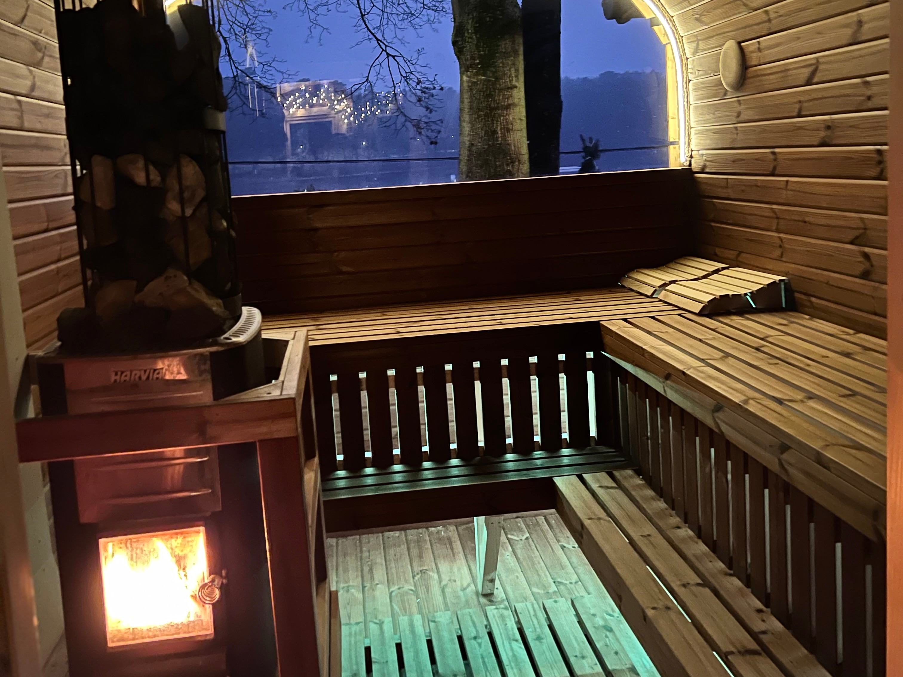 sauna nad jeziorem